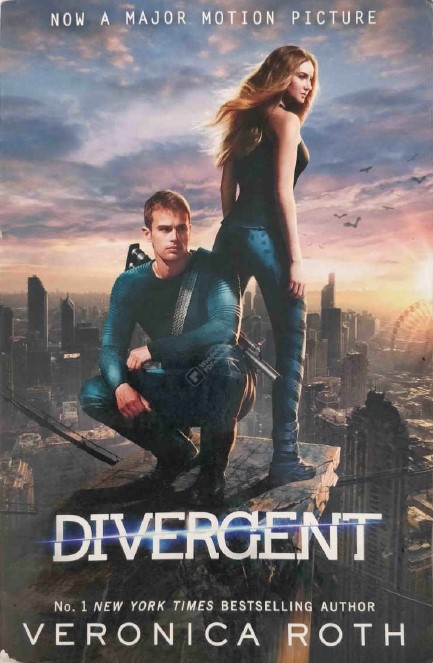 Divergent by Veronica Roth